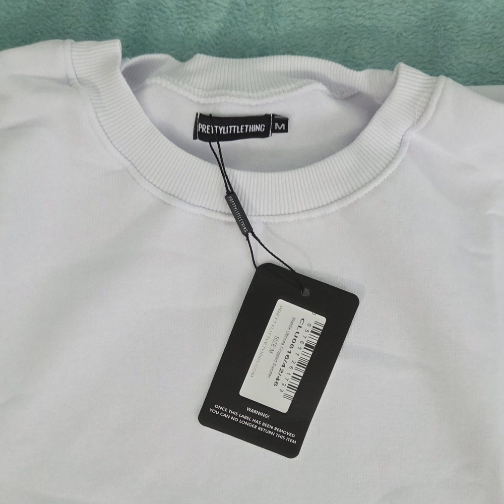 PRETTYLITTLETHING Classic/Basic White Sweater Cut-Top🧿 - Picture 5 of 11
